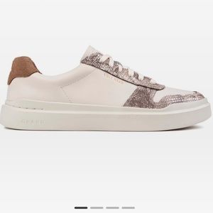 Cole Haan Grand Series Sneakers. Size 6